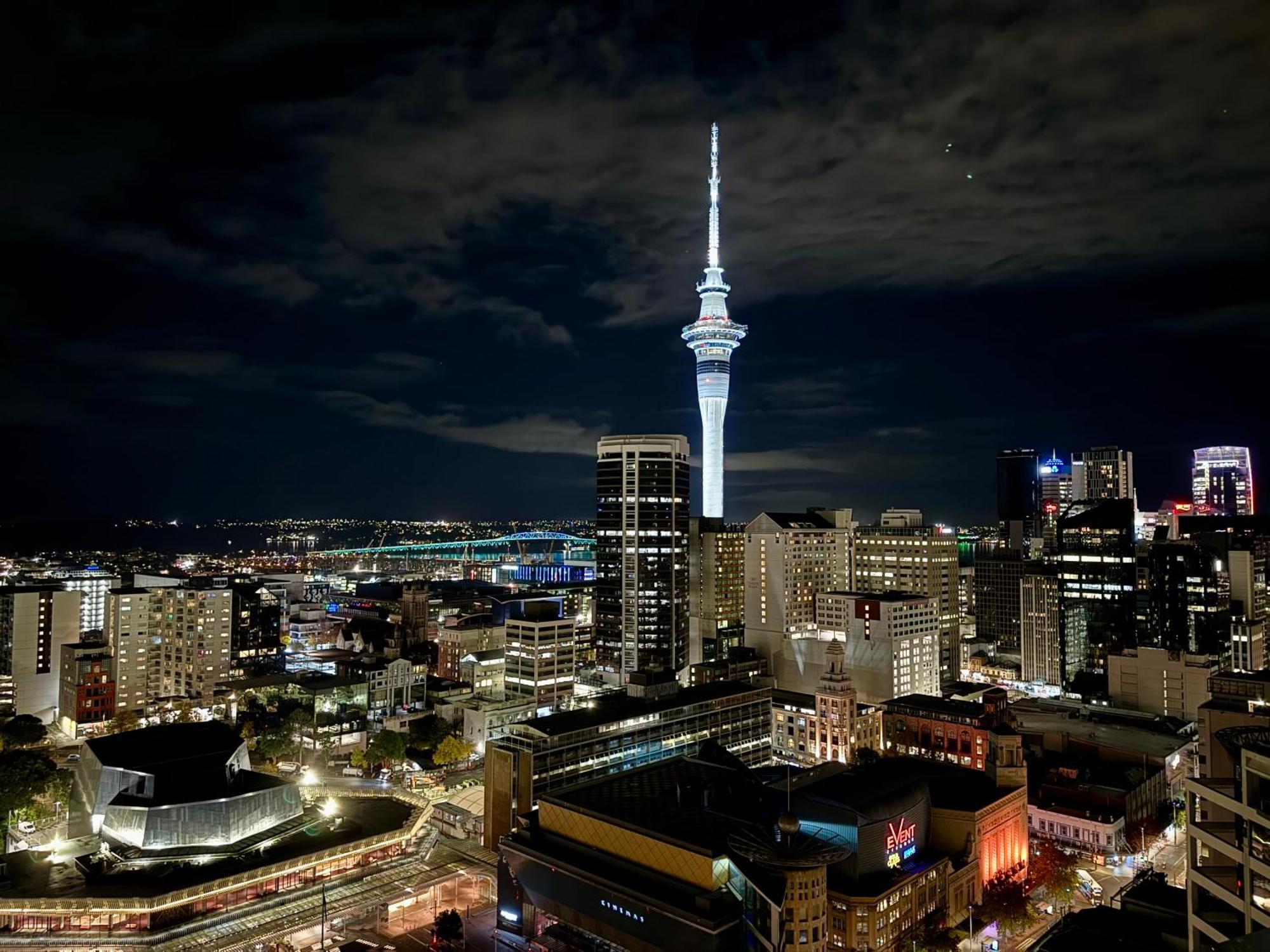 Skytower And City View 2 Bedroom Apartment On High Floor Auckland Exterior foto